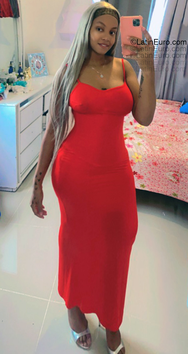 Date this funny Dominican Republic girl Mayelin Mejia from Santo Domingo DO55214