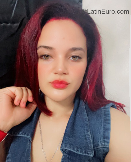 Date this delightful Dominican Republic girl Madeleyne from Santo Domingo DO55230