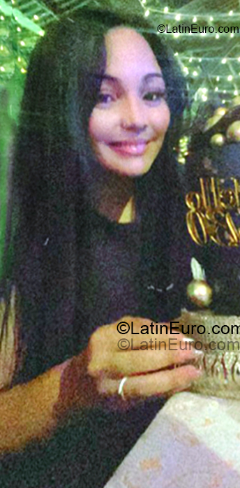 Date this exotic Colombia girl Sulgey from Bogota CO33450