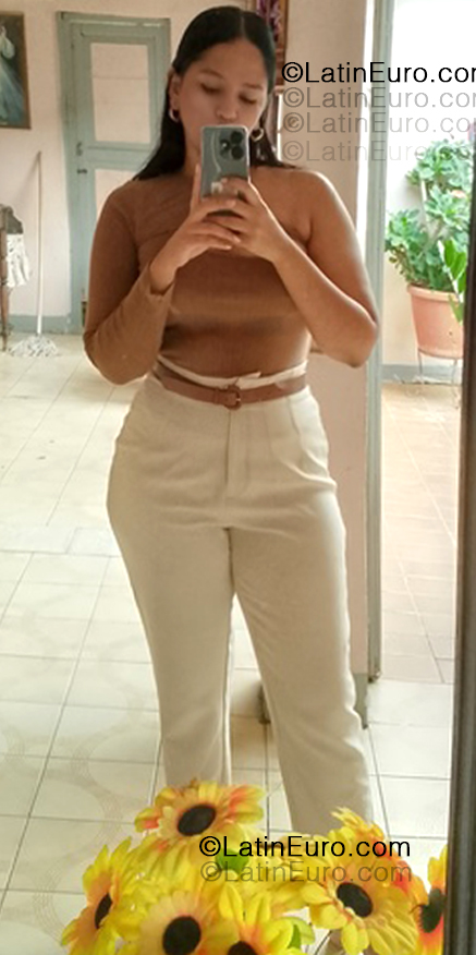 Date this happy Venezuela girl Maria from Coro VE5344