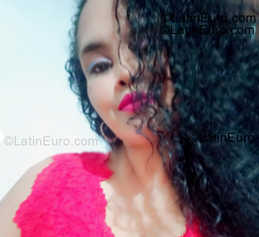 Date this good-looking Colombia girl Lis from Medellin CO33473