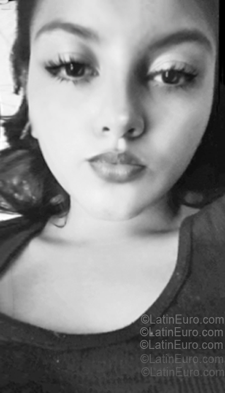 Date this funny Costa Rica girl Carlita from Limon CR562