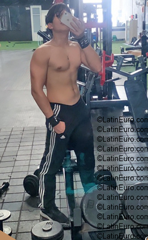 Date this tall Colombia man Nicolas from Cucuta CO33511
