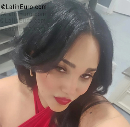 Date this good-looking United States girl Jiselina from Detroit US25208