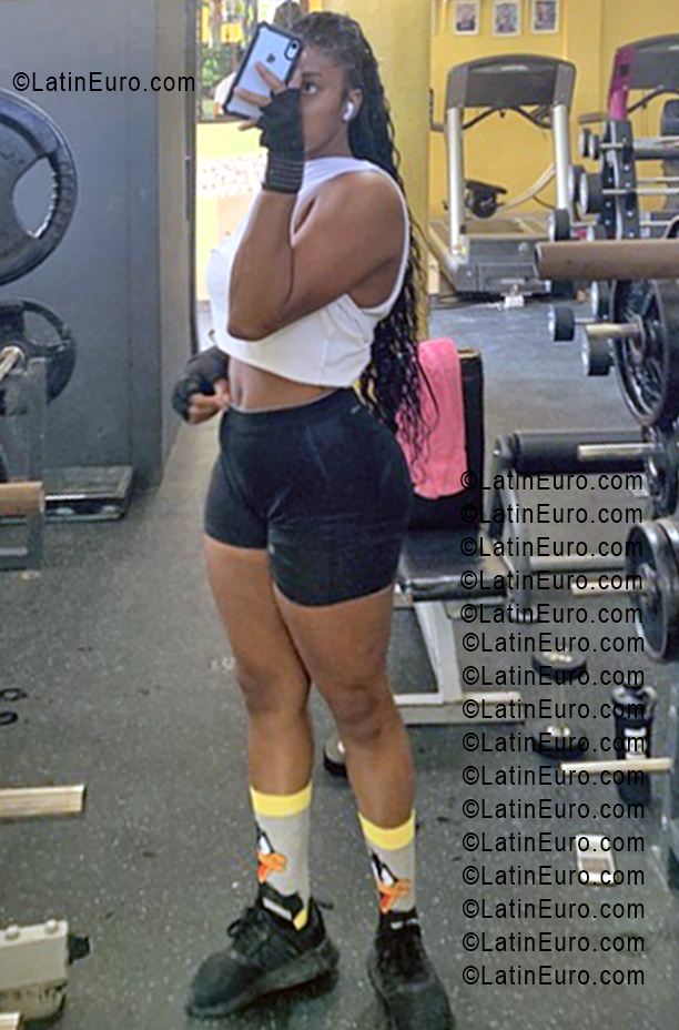 Date this exotic Dominican Republic girl Jennifer from Santo Domingo DO55560