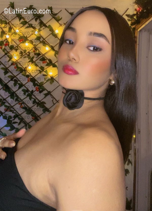 Date this funny Dominican Republic girl Rosely from Santo Domingo DO55598