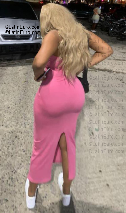 Date this georgeous Dominican Republic girl Dariela from Santo Domingo DO55678