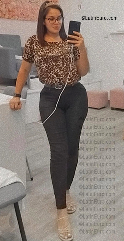 Date this young Panama girl Yulianis from Panama City PA1425