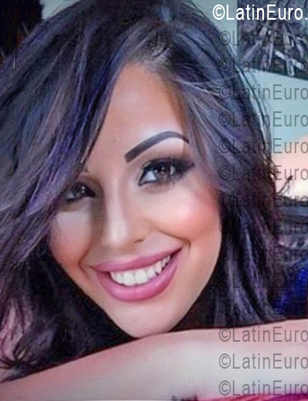 Date this hot Dominican Republic girl Roniela from Santo Domingo DO55799