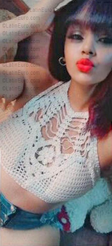 Date this hot Dominican Republic girl Yudeny from Puerto Plata DO55827