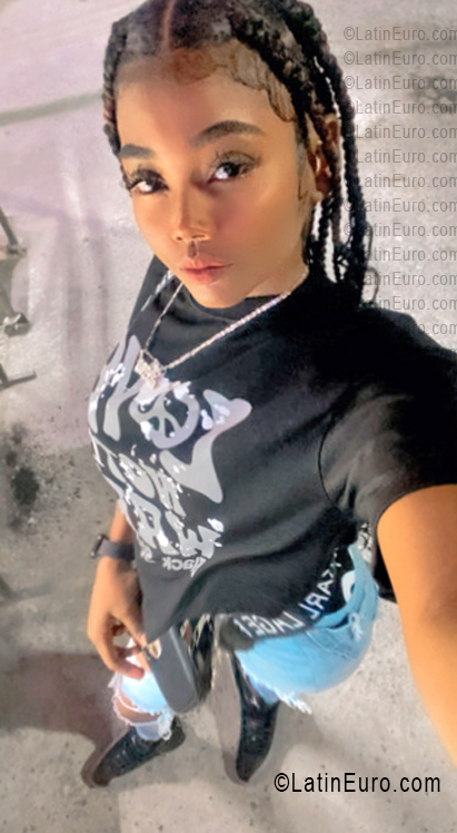 Date this sensual Dominican Republic girl Marieli from La Romana DO55895