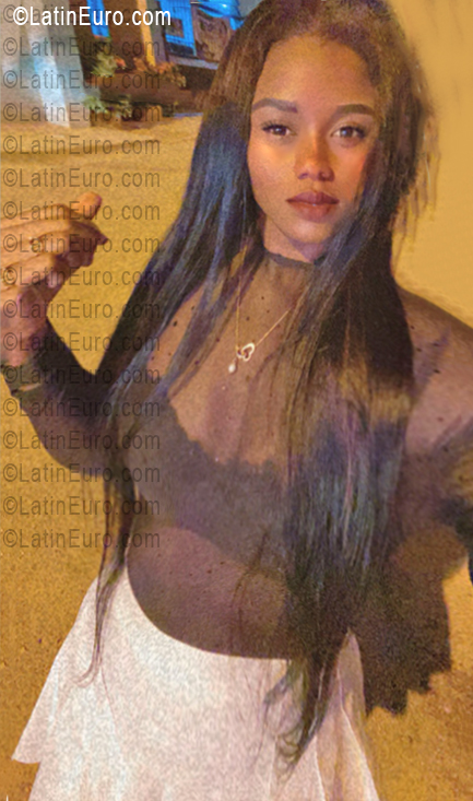 Date this hot Dominican Republic girl Masiel from Santo Domingo DO55929
