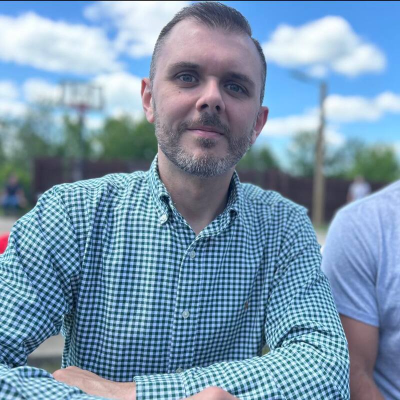 Date this tall United States man Hd from Prestonsburg US25319