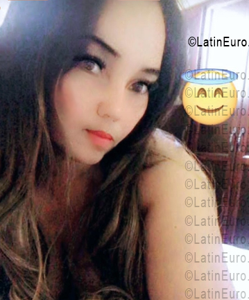 Date this gorgeous Dominican Republic girl Merlin from Santo Domingo DO56029