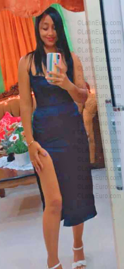 Date this funny Dominican Republic girl Miosoty from Santo Domingo DO56049