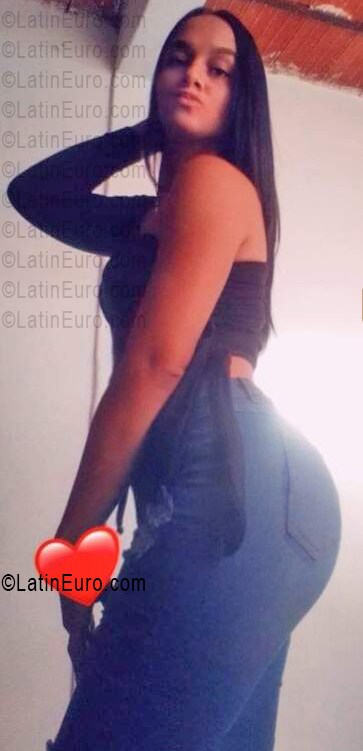 Date this delightful Venezuela girl Franyer from Caracas VE5426