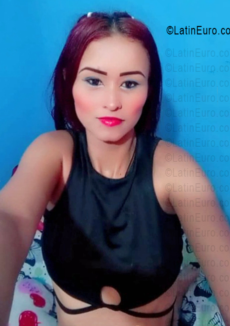 Date this foxy Venezuela girl Daniela from Mariara VE5517
