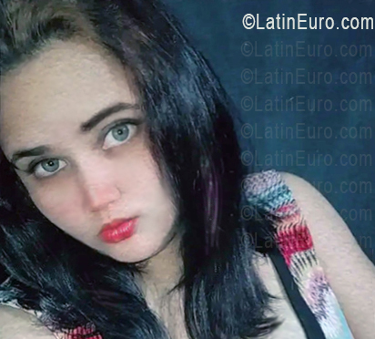 Date this hot Venezuela girl Nazareth Hernandez from El Tigre VE5524