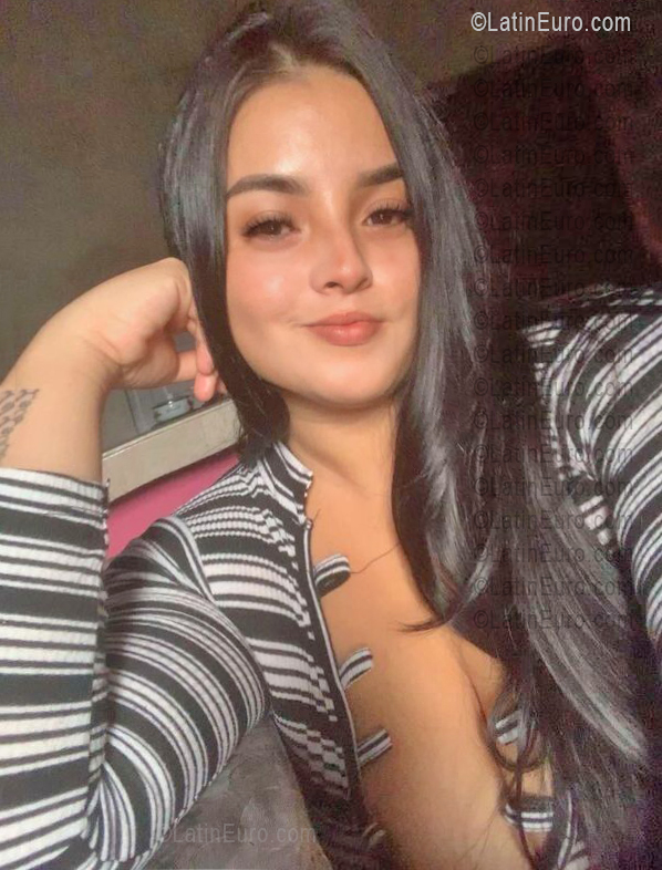Date this sensual Ecuador girl Victoria from Vinces EC1131