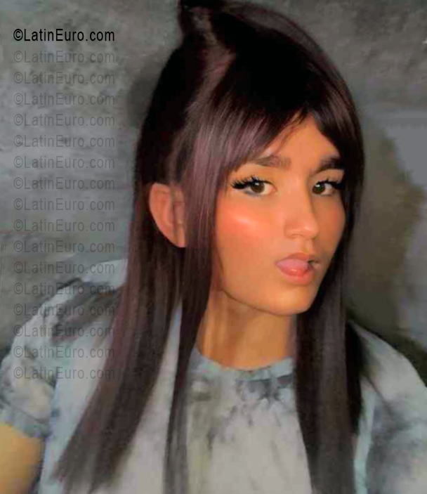 Date this athletic Venezuela girl Ashley from Puerto Cabello VE5606
