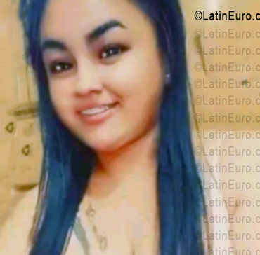 Date this delightful Venezuela girl Amy from Valencia VE5622