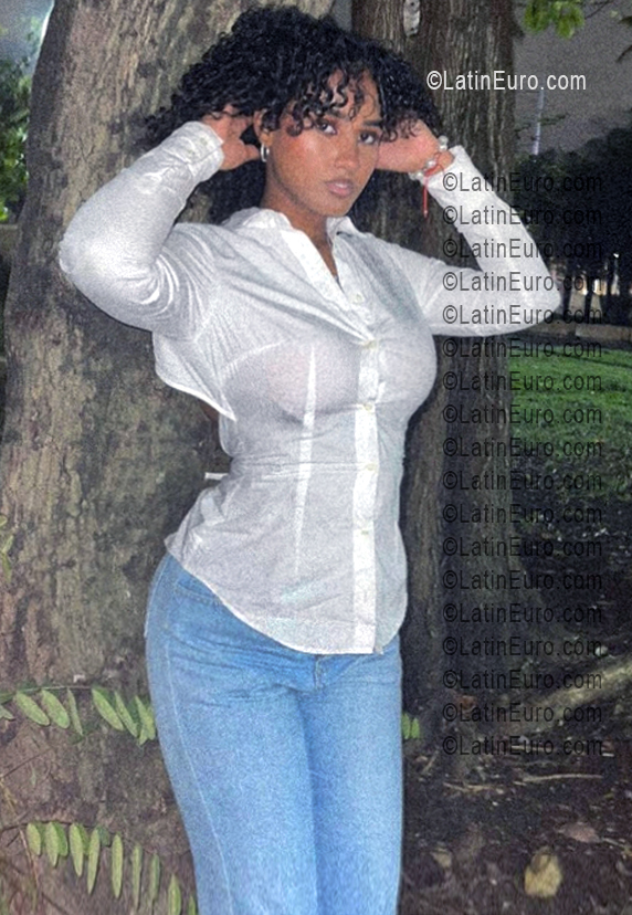 Date this tall Dominican Republic girl Abigail from La Romana DO56347