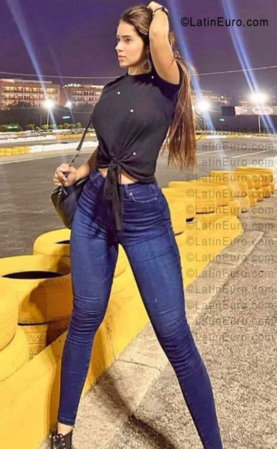 Date this passionate Venezuela girl Migde from Caracas VE5715