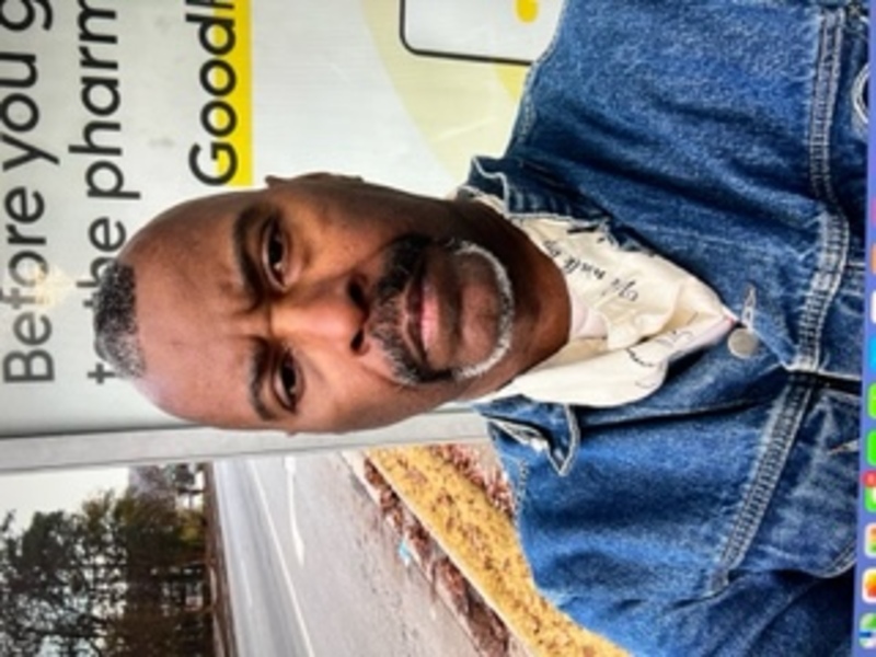Date this athletic United States man ISAIAH from Bonaire US25613