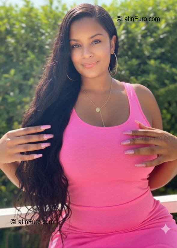 Date this athletic Dominican Republic girl Rafelina from Puerto Plata DO56733