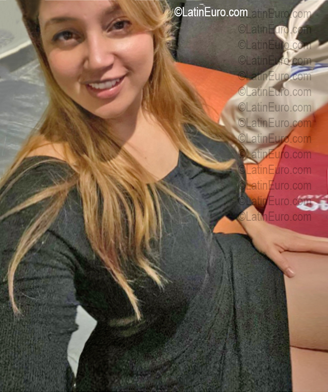 Date this cute Dominican Republic girl Keila from Santo Domingo DO56752