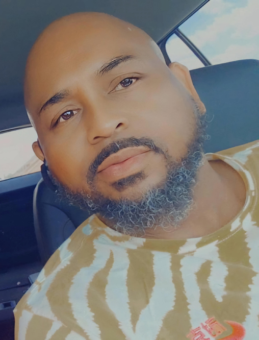 Date this funny United States man Carl from Houston US25694