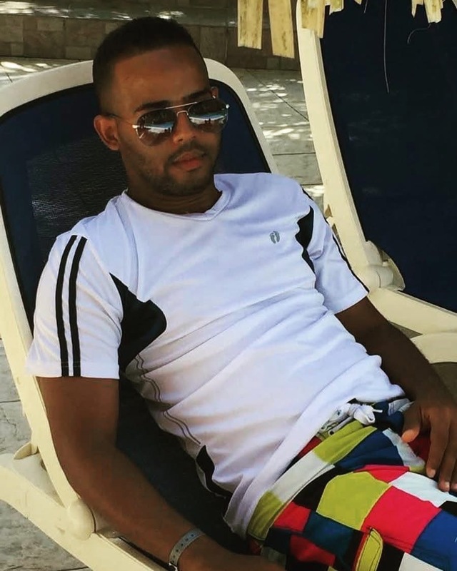 Date this happy United States man Yefri from Corona Queen US25707