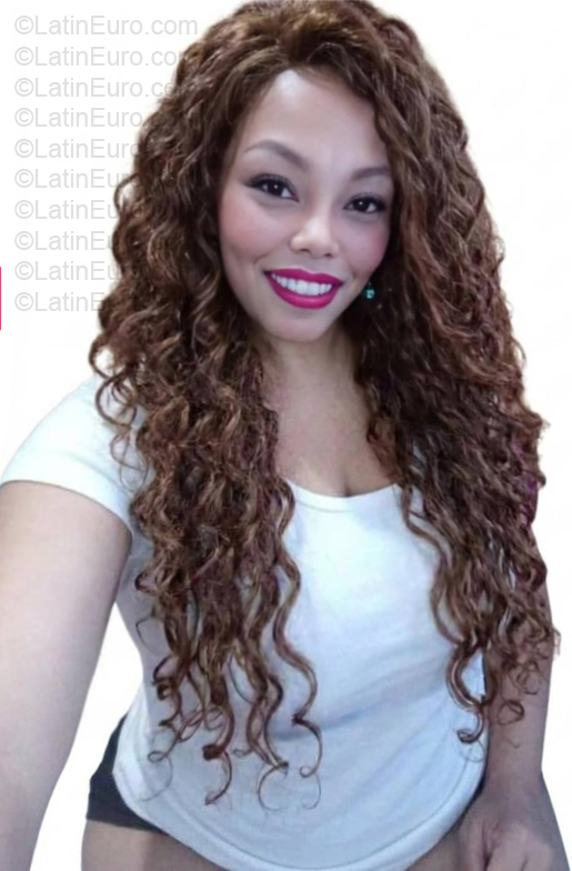 Date this delightful Venezuela girl Steycy from Caracas VE5746