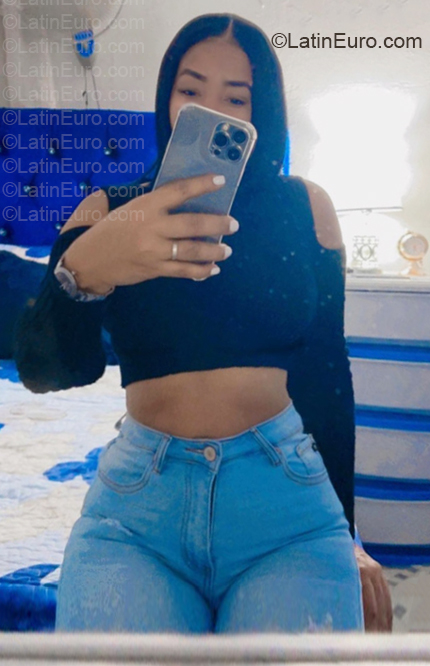Date this lovely Dominican Republic girl Mary from Santiago DO57093