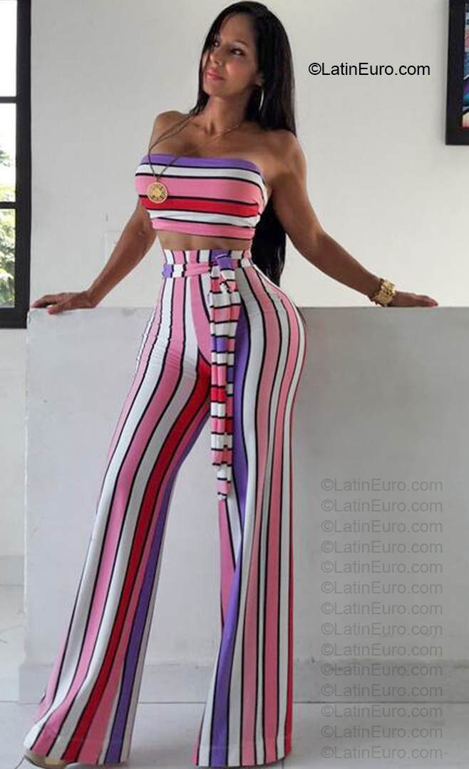 Date this beautiful Colombia girl BELLA_DAMA from Bucaramanga CO33894