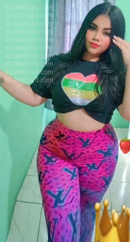 Date this exotic Dominican Republic girl Marbel from Santiago De Los Caballeros DO57197